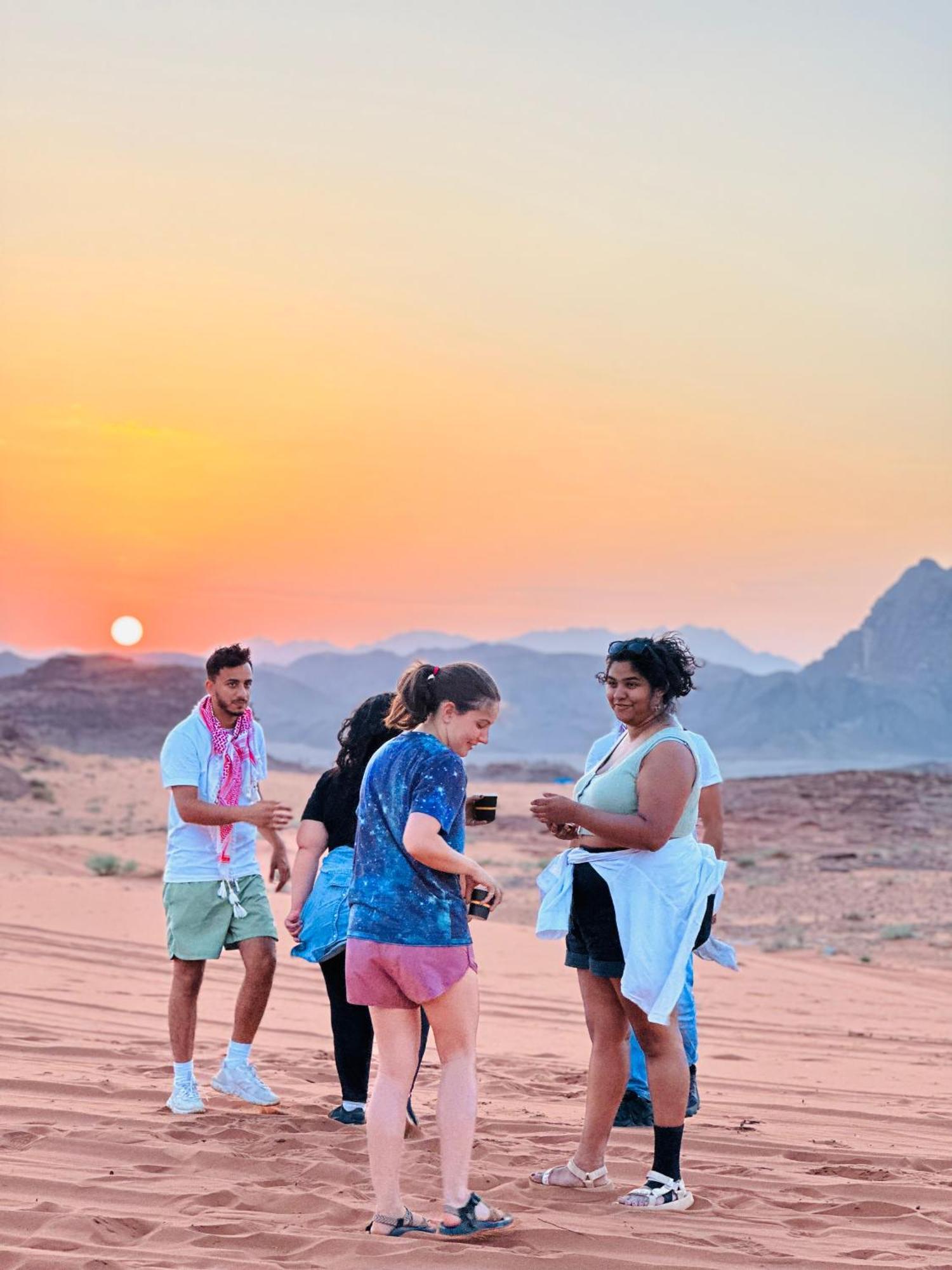 Appartement Sunset Dreams Camp à Wadi Rum Extérieur photo