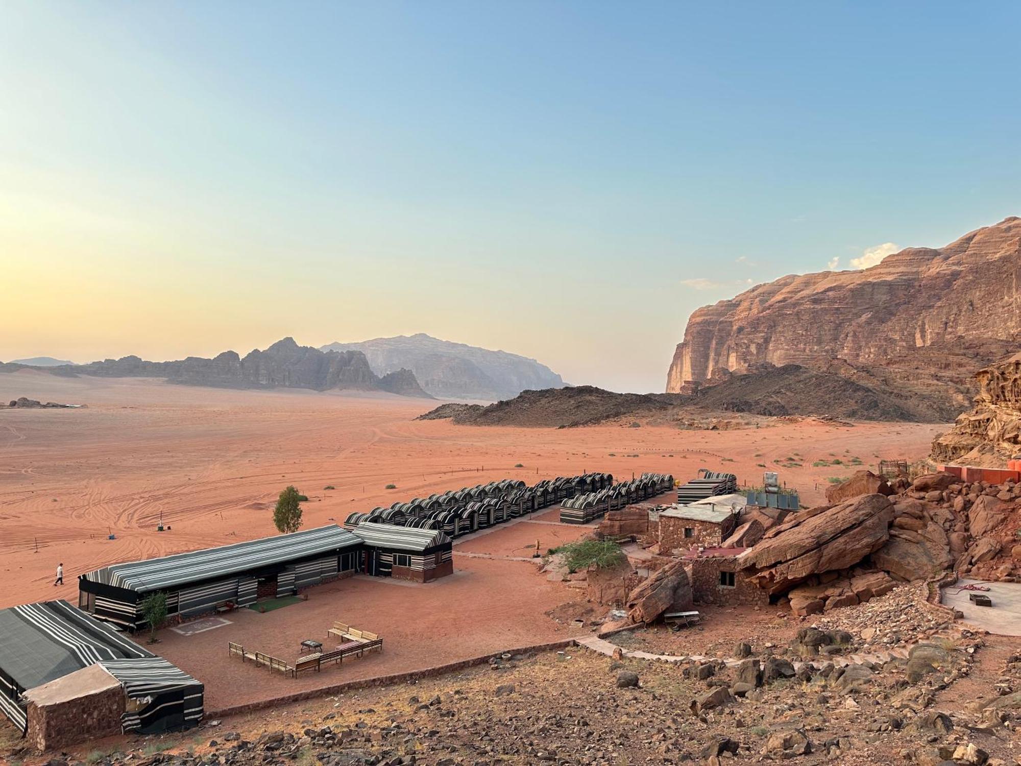 Appartement Sunset Dreams Camp à Wadi Rum Extérieur photo