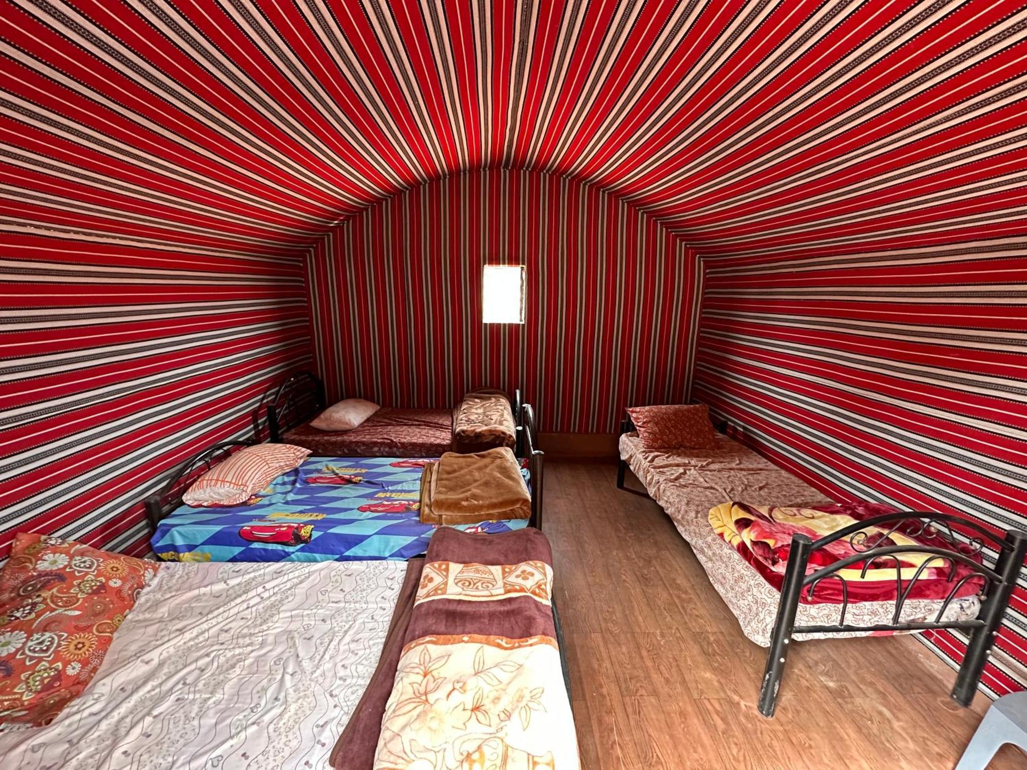 Appartement Sunset Dreams Camp à Wadi Rum Extérieur photo