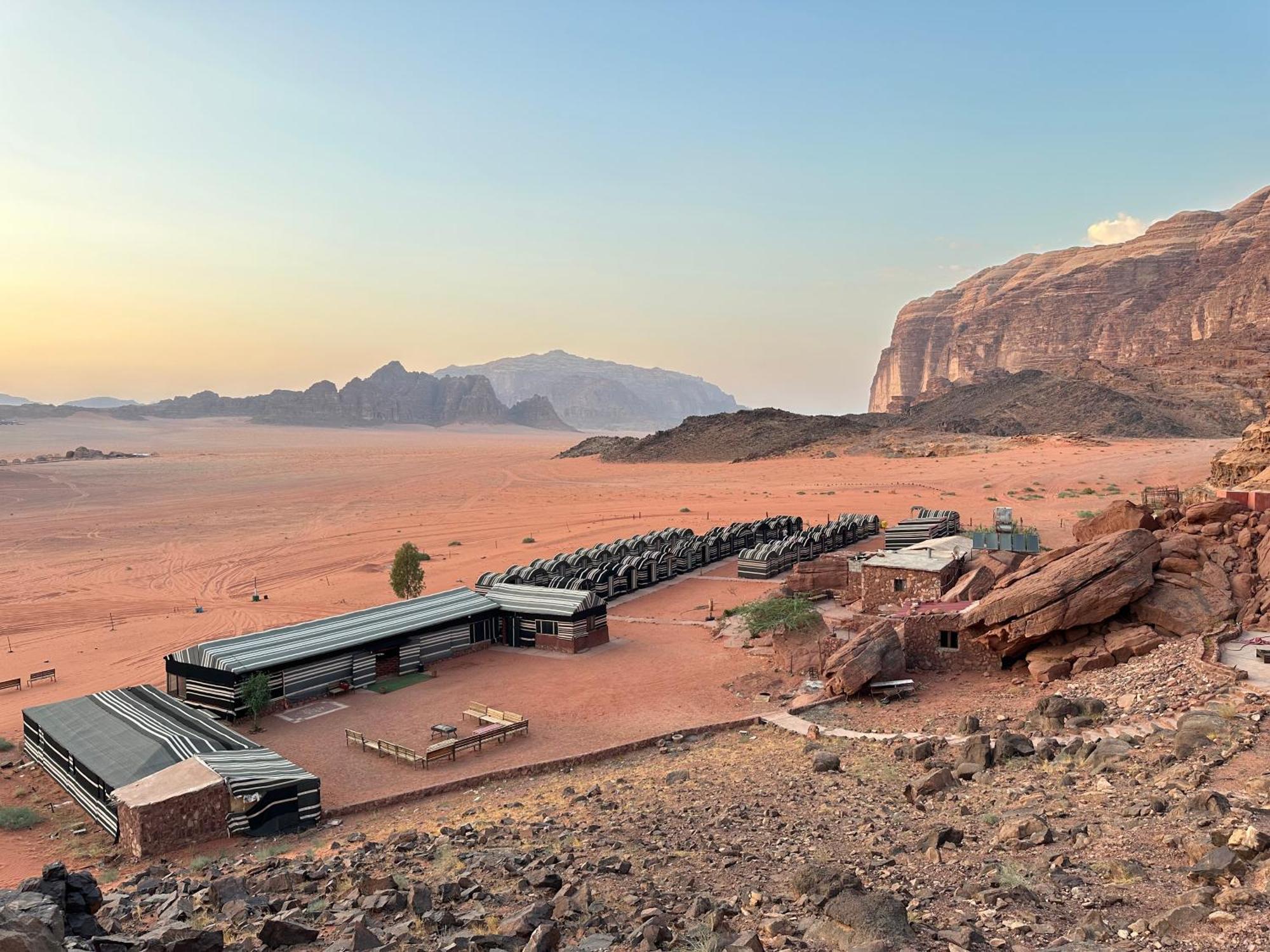 Appartement Sunset Dreams Camp à Wadi Rum Extérieur photo